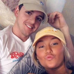 Meet your Posher, Hunter